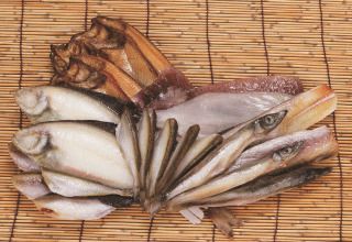 弁天茶屋 「鼠ヶ関 干物セット」 【7種詰め合わせ/ホッケ イカ  カレイ ハタハタ 沖キス アカラ アマコタラ】山形 庄内 鶴岡 温海 ねずがせき 海産物 乾物 一夜干し 鮮魚 お土産