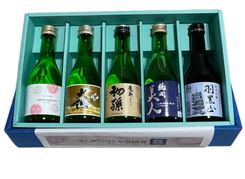 庄内観光物産館 限定！「庄内 地酒呑みくらべセット」【300ml×5本】山形県 庄内 代表銘柄  大山・出羽ノ雪・竹の露・やまと桜・初孫 の日本酒セット！飲み比べ 御中元 御歳暮